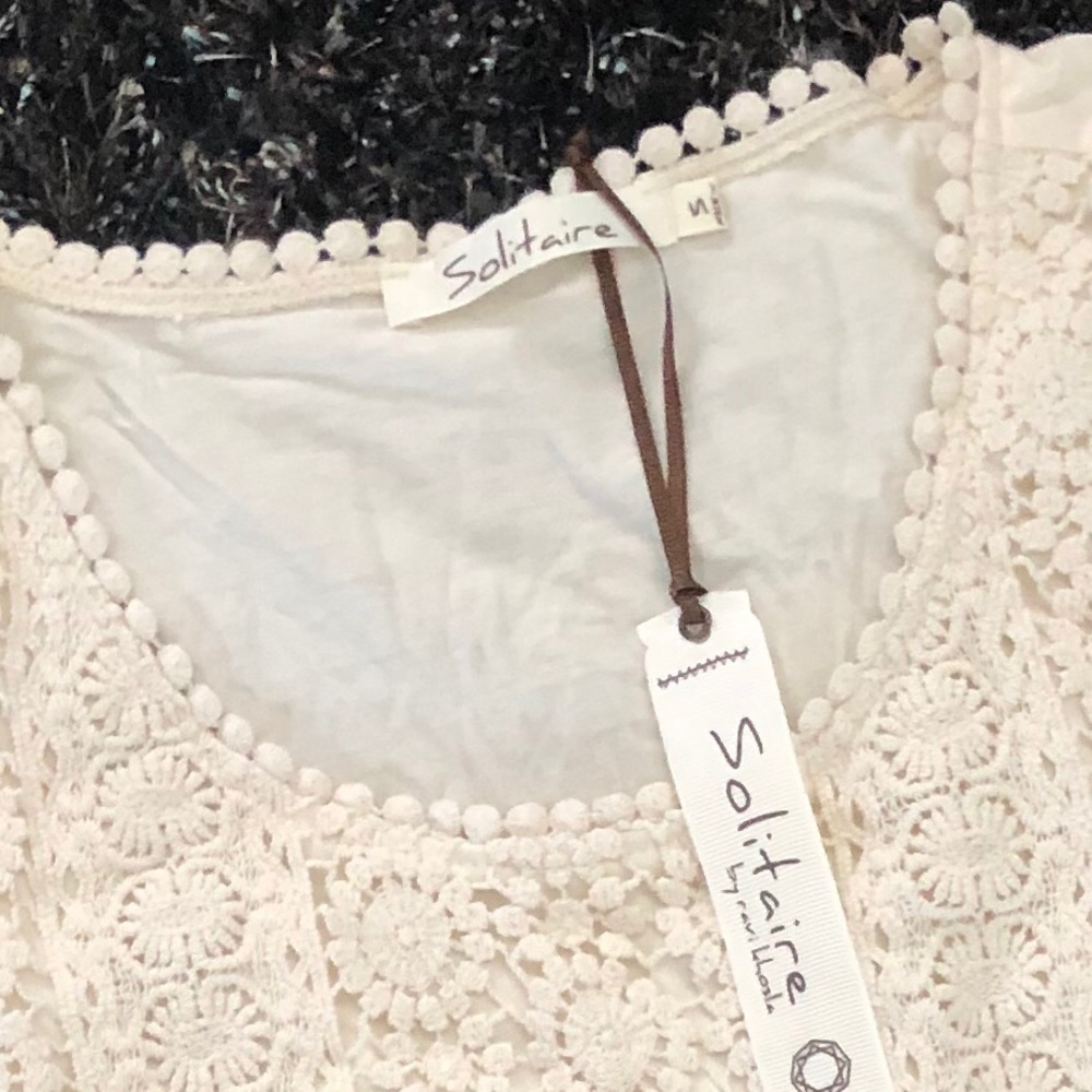 NWT - Solitaire Boho Crochet Cream Tank Size Small